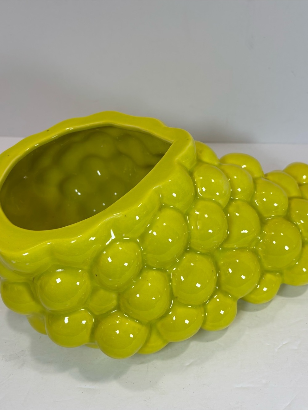 Vintage Ceramic Cluster Of Green Grapes Planter Centerpiece MCM 1970’s Cottage - Picture 2 of 9